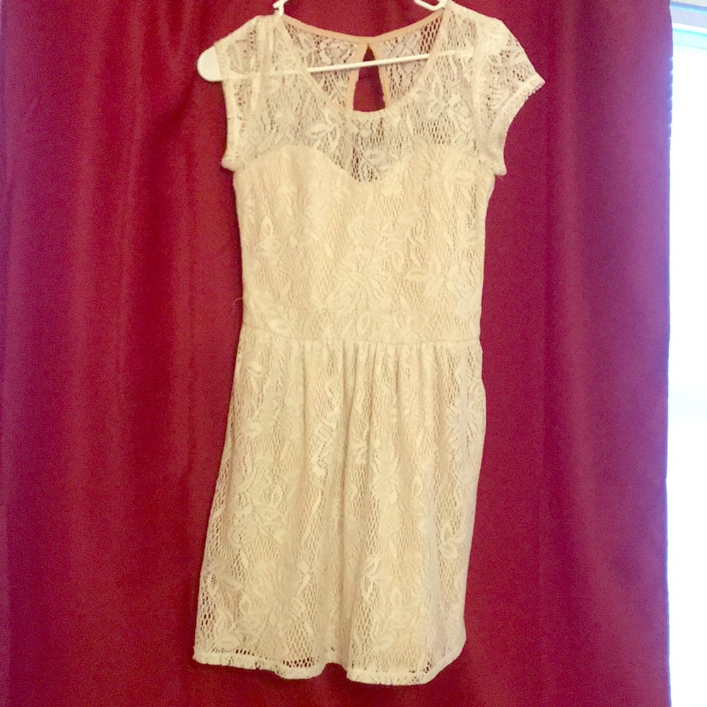 White lace dress
